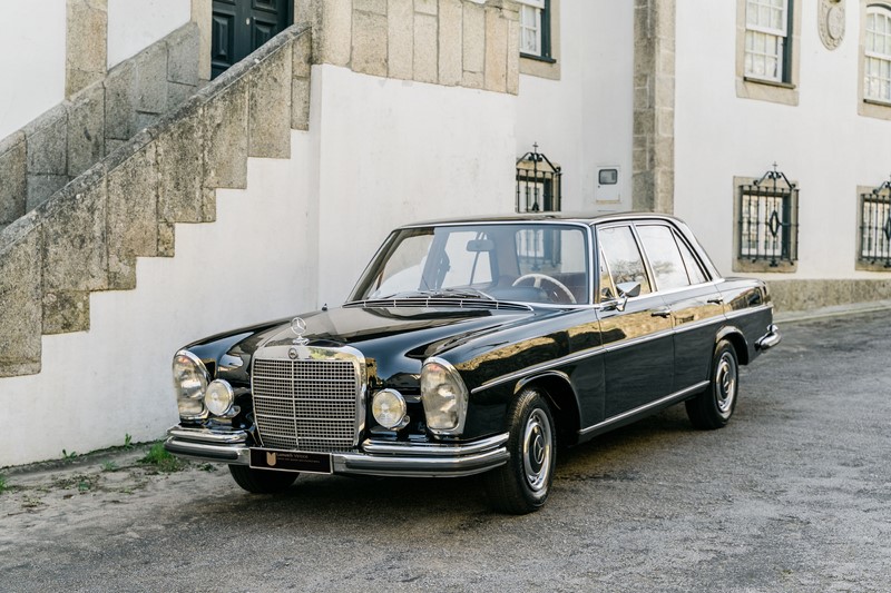 1970 Mercedes Benz 280SE